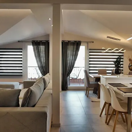 Meteora View Penthouse Apartment *