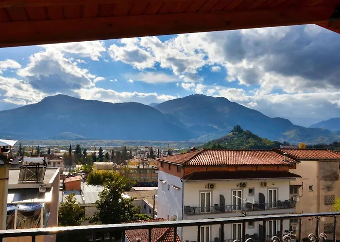 Meteora View Penthouse דירה קאלאבאקה